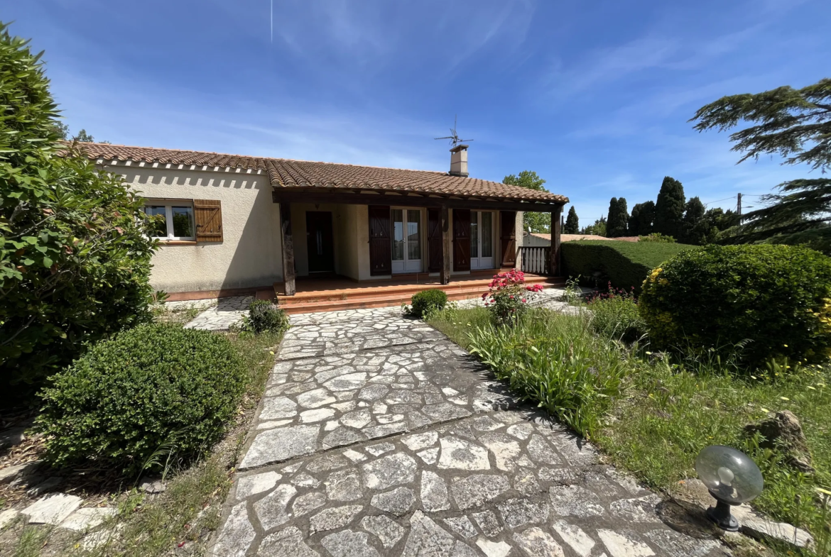 Grande villa de plain-pied avec jardin à Lézignan-Corbières 