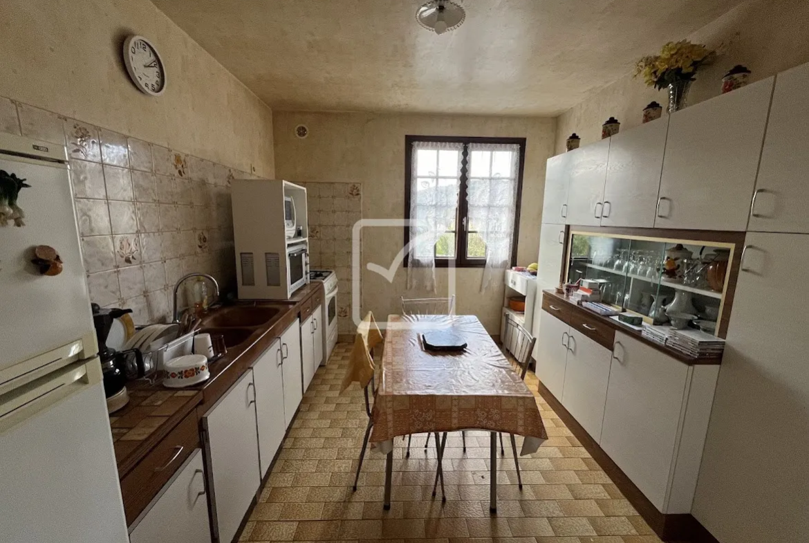 Maison de Plain-Pied à Malemort - 175 000 EUR 