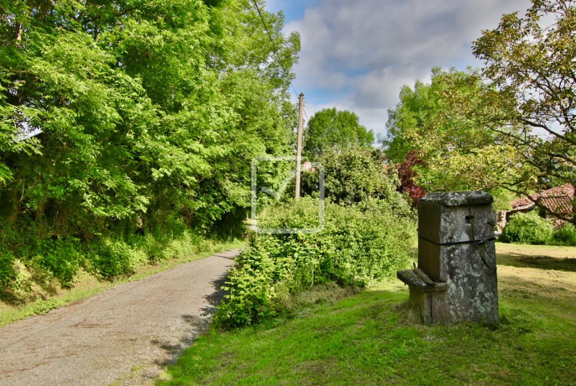 Fermette avec Gîte Indépendant à La Forêt-sur-Sèvre 