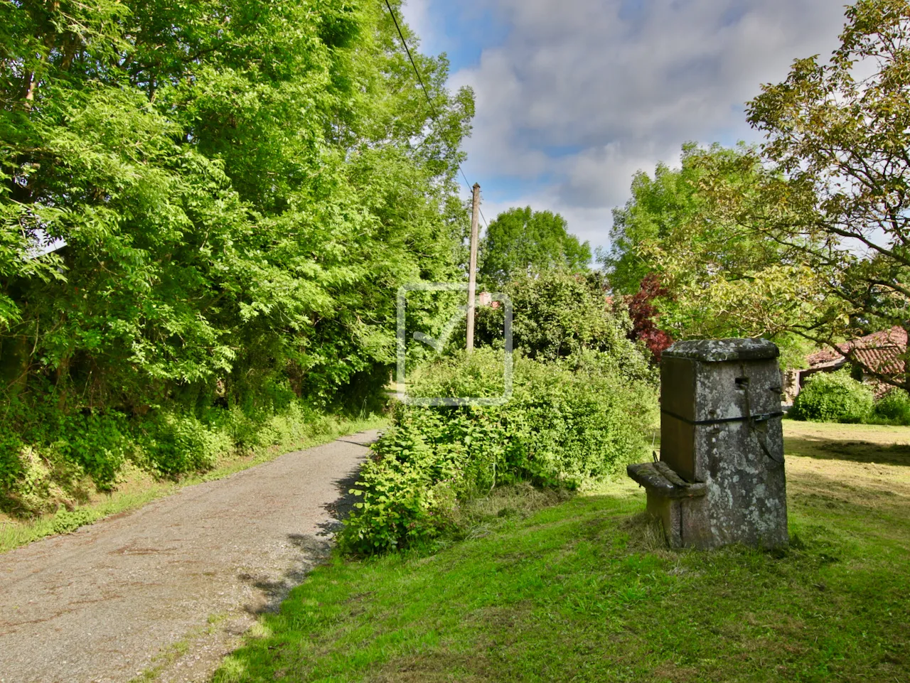 Fermette avec Gîte Indépendant à La Forêt-sur-Sèvre 