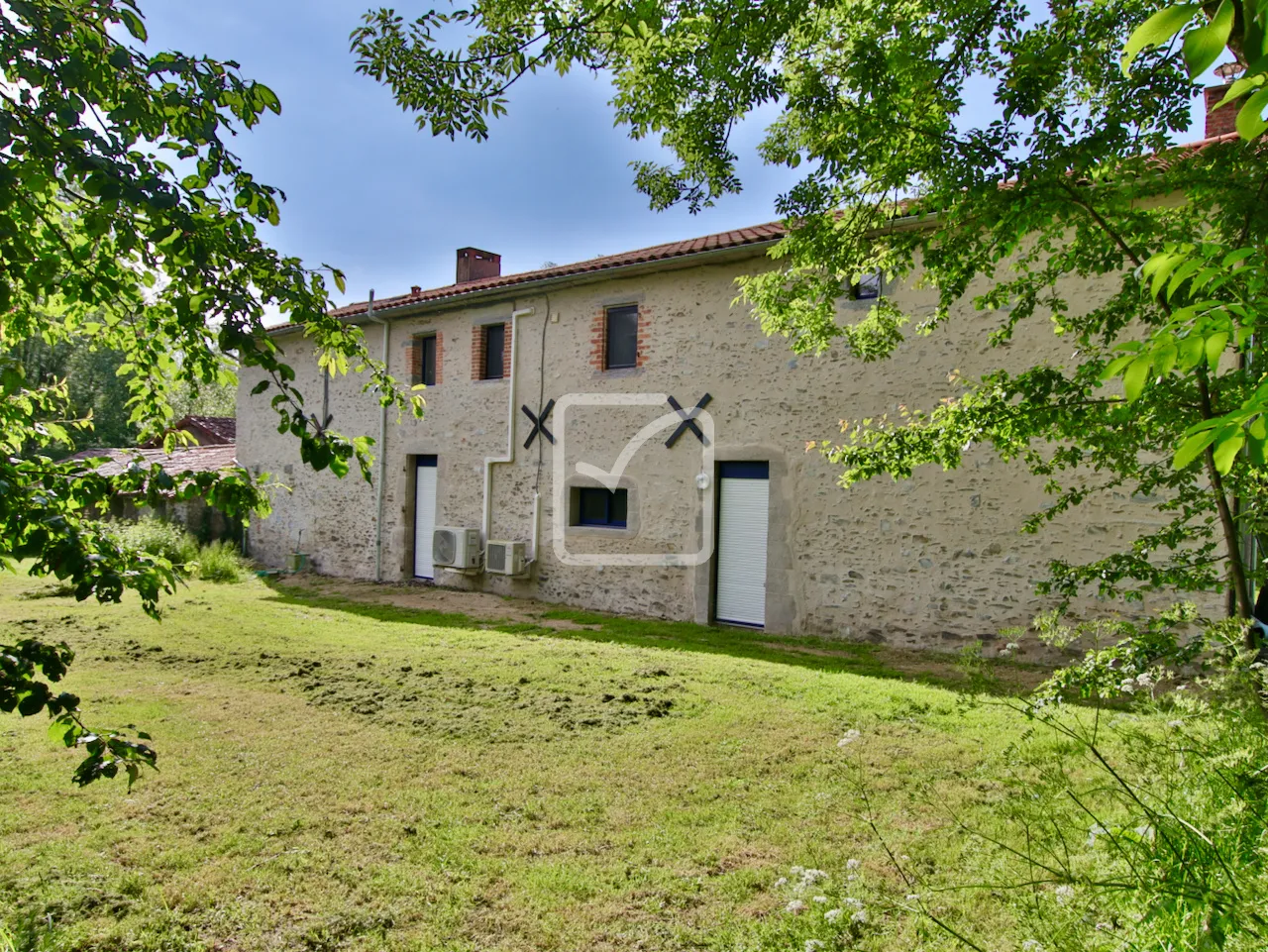 Fermette avec Gîte Indépendant à La Forêt-sur-Sèvre 