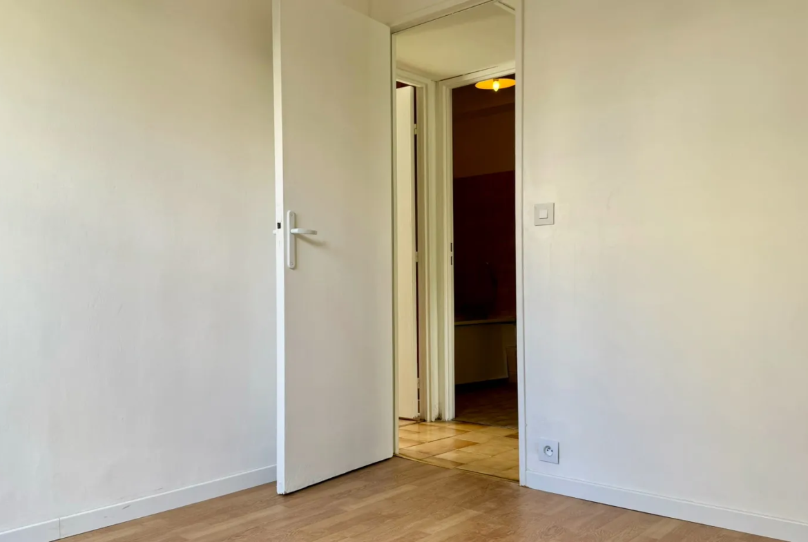 Appartement lumineux 3 pièces à vendre à Trappes - 63 m² 