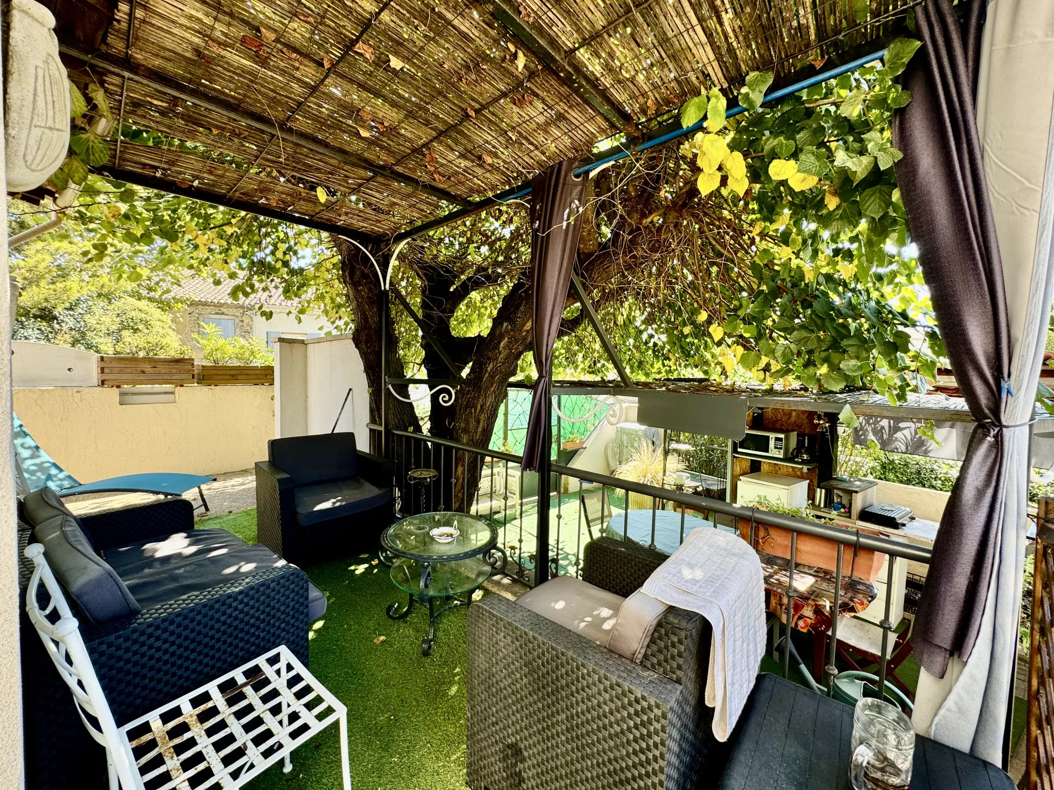 Maison rénovée avec jardin à Jonquières, 3 chambres et garage 