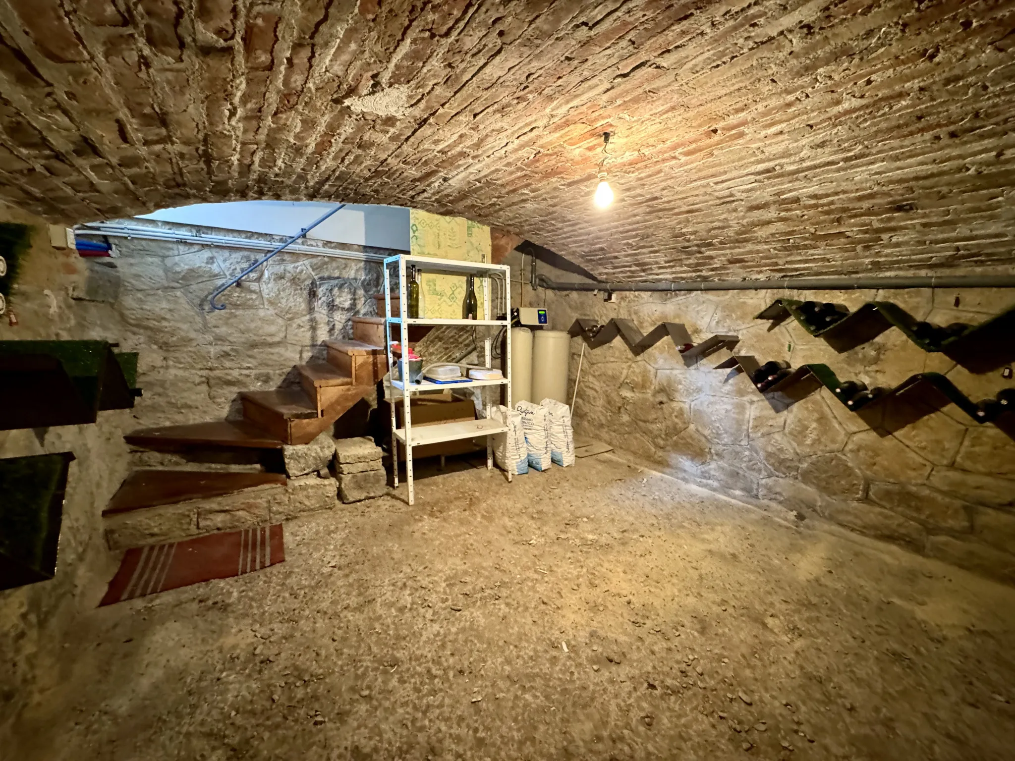 Maison rénovée avec jardin à Jonquières, 3 chambres et garage 