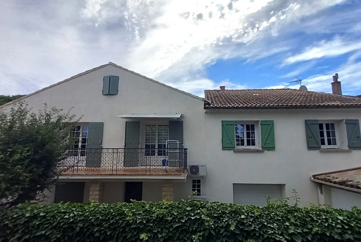 Maison à vendre à Sorgues - 140 m2 avec garage et jardin 