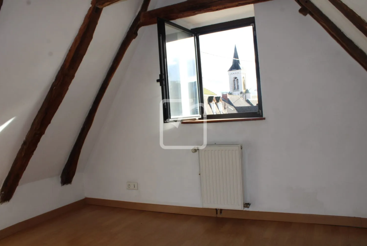 À vendre : Maison de village 5 pièces à Saint-Sozy avec jardin 