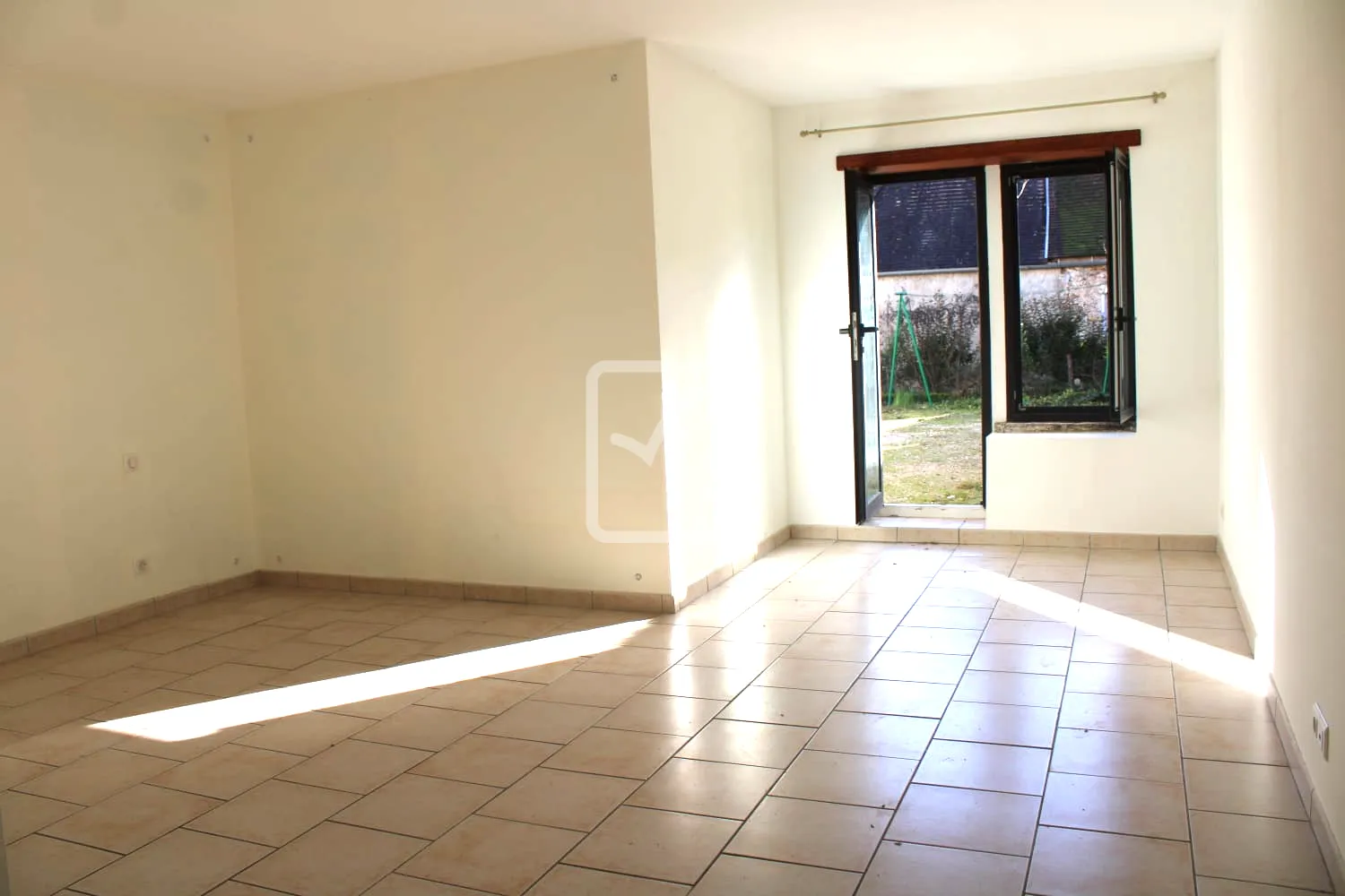 À vendre : Maison de village 5 pièces à Saint-Sozy avec jardin 