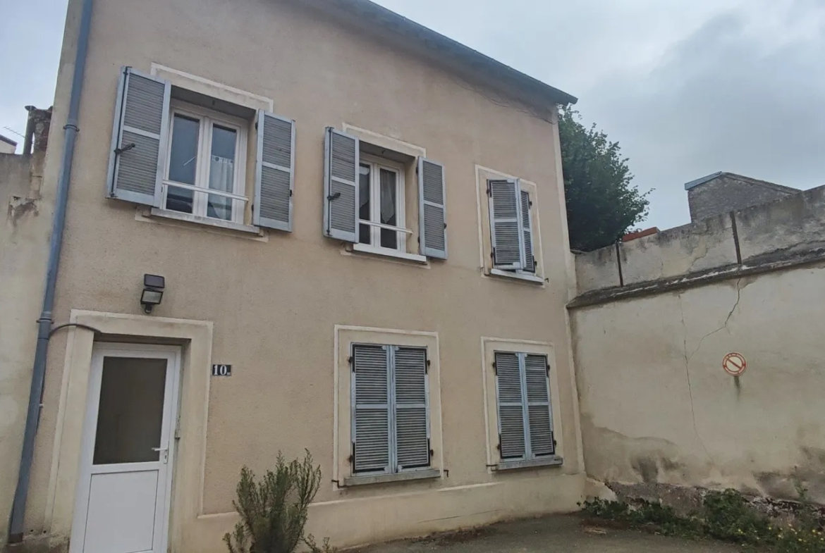 Appartement rénové à vendre au centre de Dreux - 2 pièces 