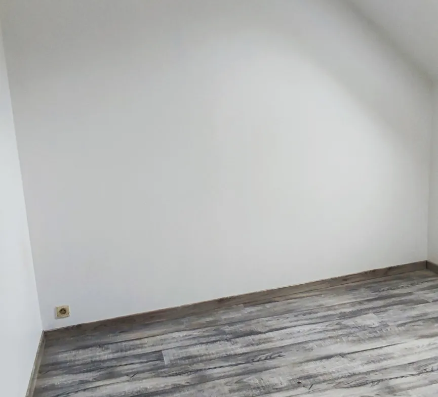 Appartement rénové à vendre au centre de Dreux - 2 pièces 