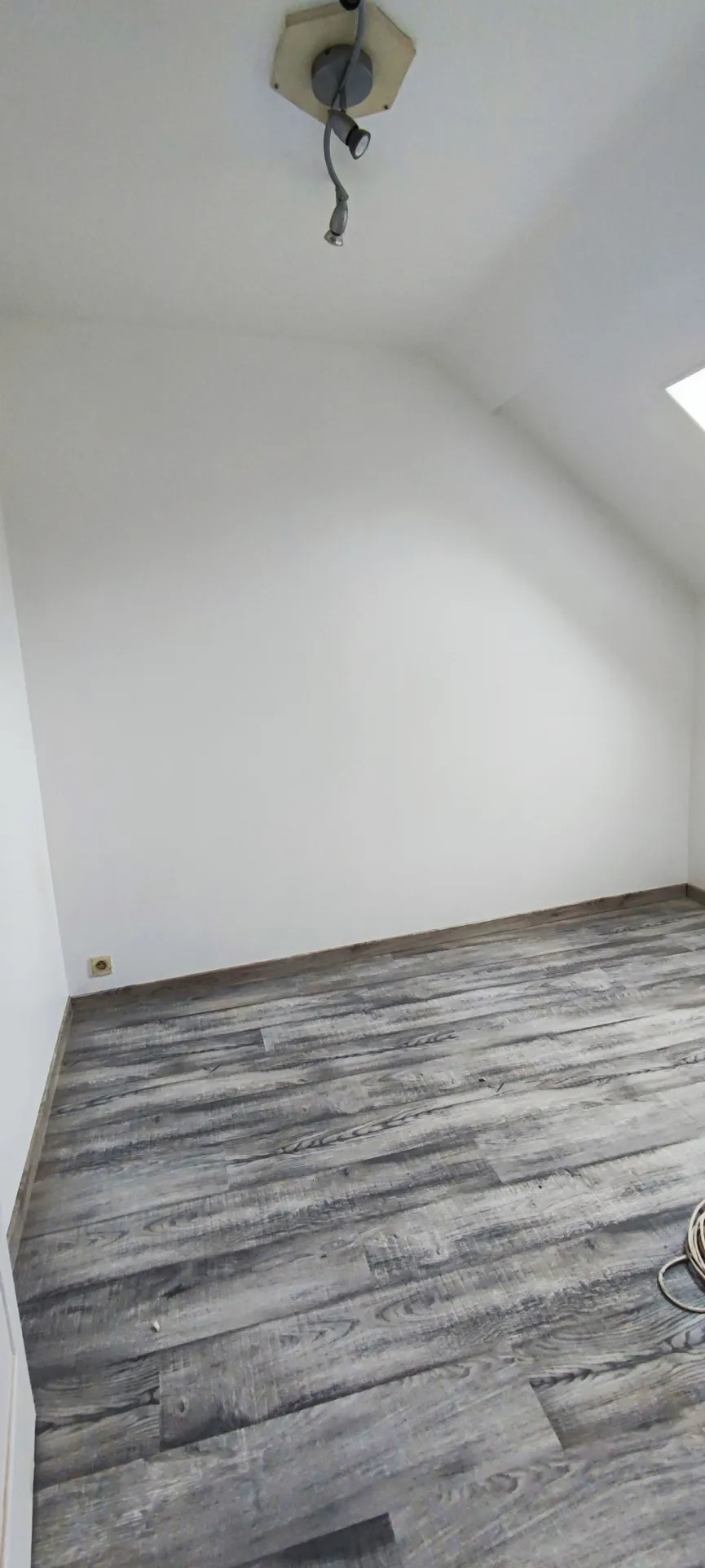 Appartement rénové à vendre au centre de Dreux - 2 pièces 