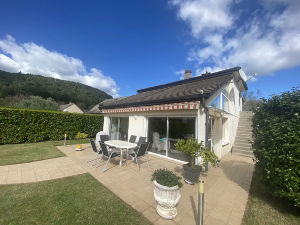 Maison familiale spacieuse avec piscine à Argentat-sur-Dordogne