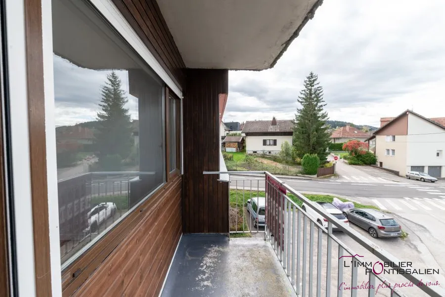 Appartement T3 à vendre à Pontarlier - Proche centre ville - Balcon - Garage - Cave 