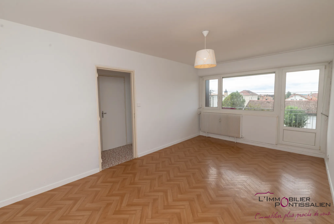 Appartement T3 à vendre à Pontarlier - Proche centre ville - Balcon - Garage - Cave 