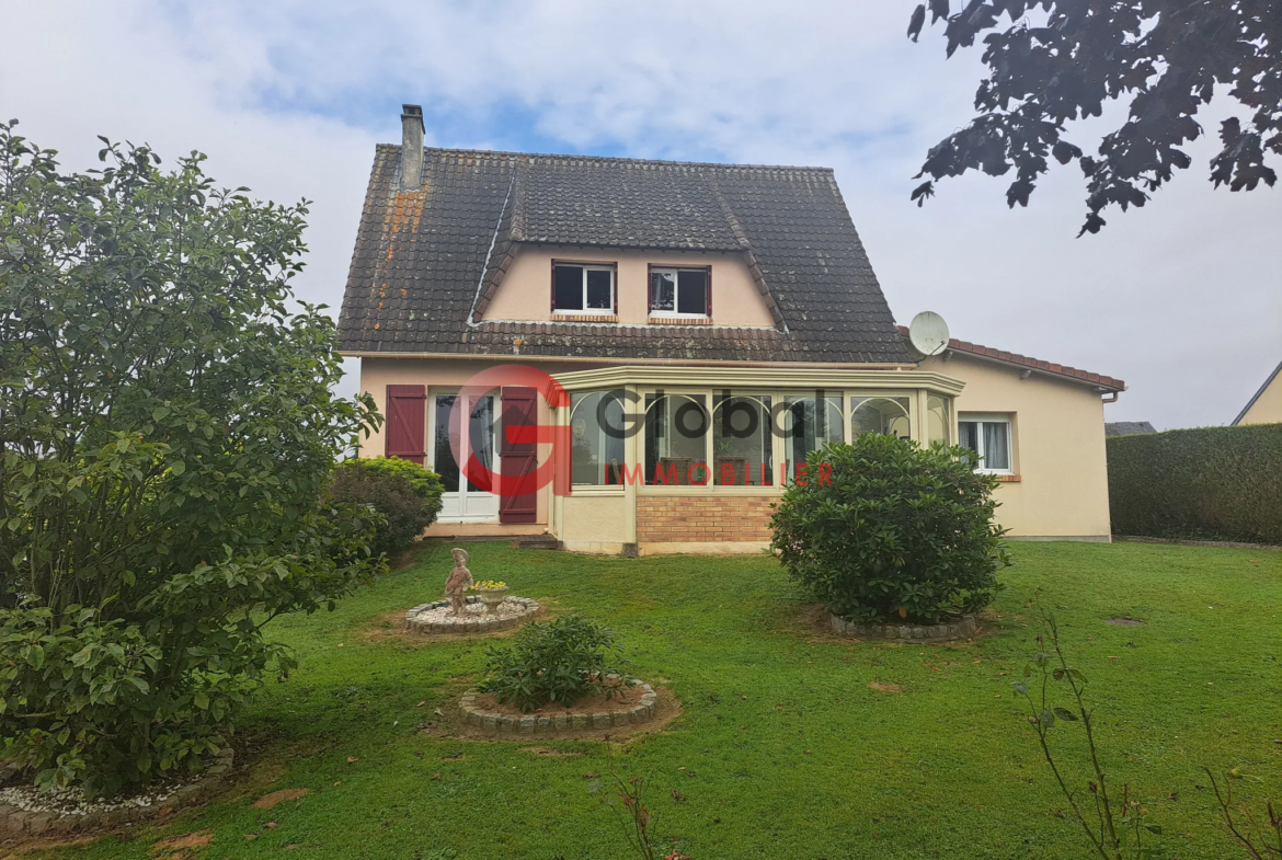 Maison traditionnelle à vendre à Cideville de 130 m² avec jardin 