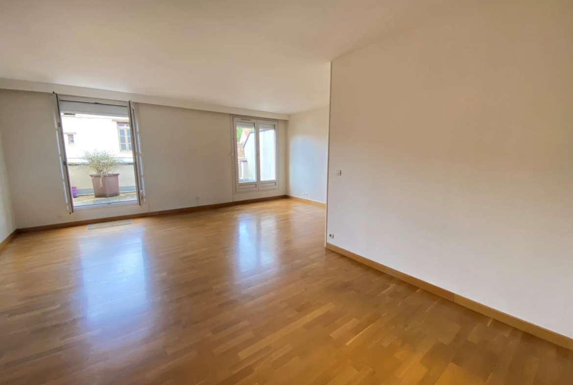 Vente Appartement 2 pièces 64 m² à Viry Châtillon Centre Ville 