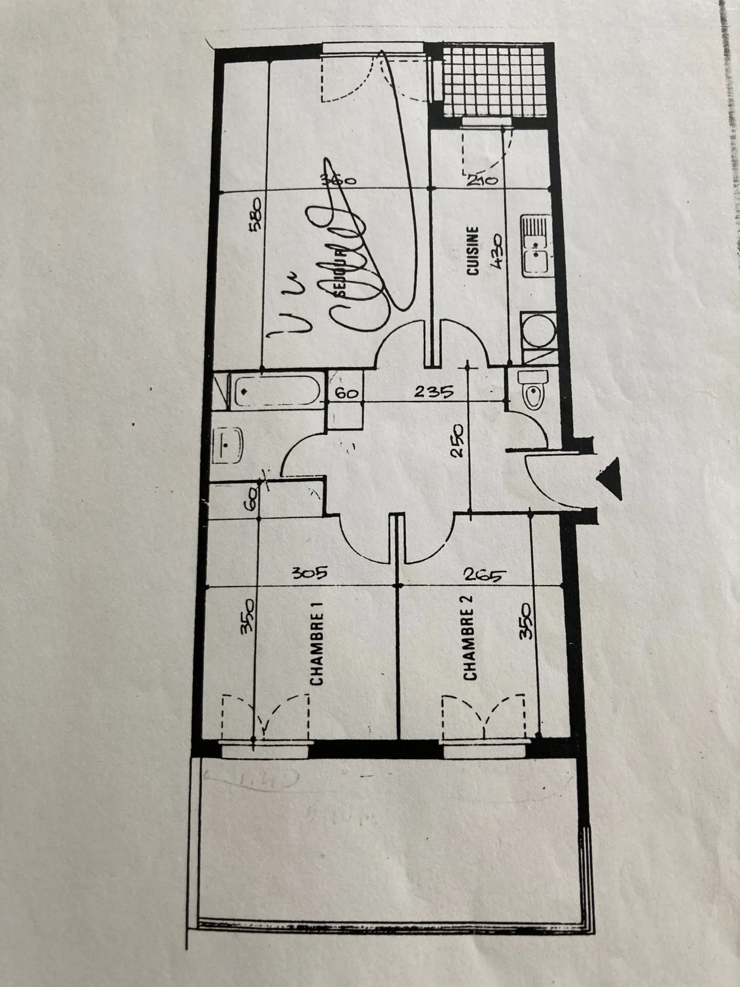 À vendre : Appartement 2 pièces de 64 m² à Viry Châtillon Centre Ville 