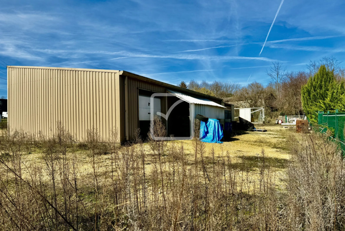 Vente d'un bâtiment professionnel de 126 m² à Sarlat-la-Canéda 