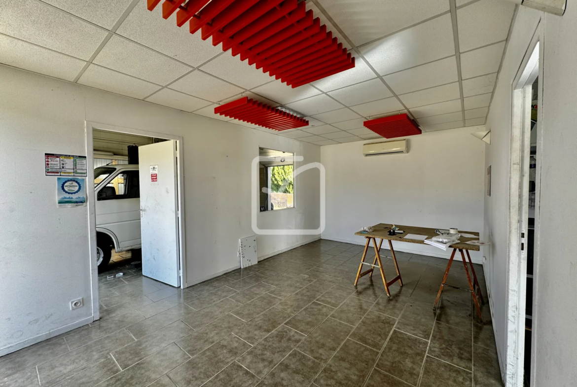 Vente d'un bâtiment professionnel de 126 m² à Sarlat-la-Canéda 