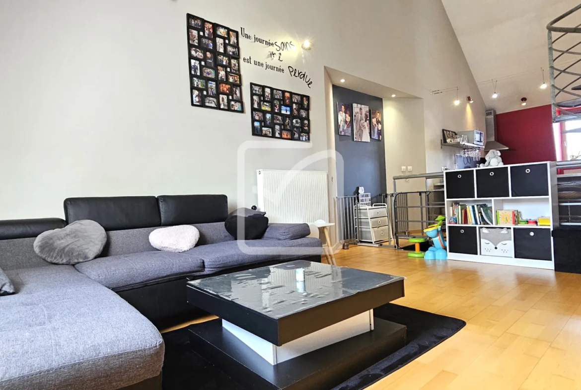 Appartement 5 pièces de 108 m² avec terrasse à Lannoy 