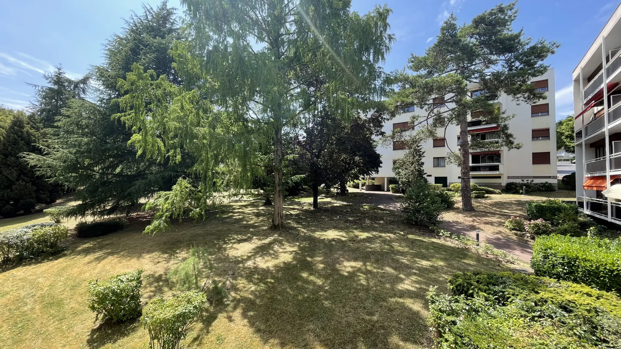 À vendre : Appartement 3 pièces rénové à Palaiseau, proche RER 