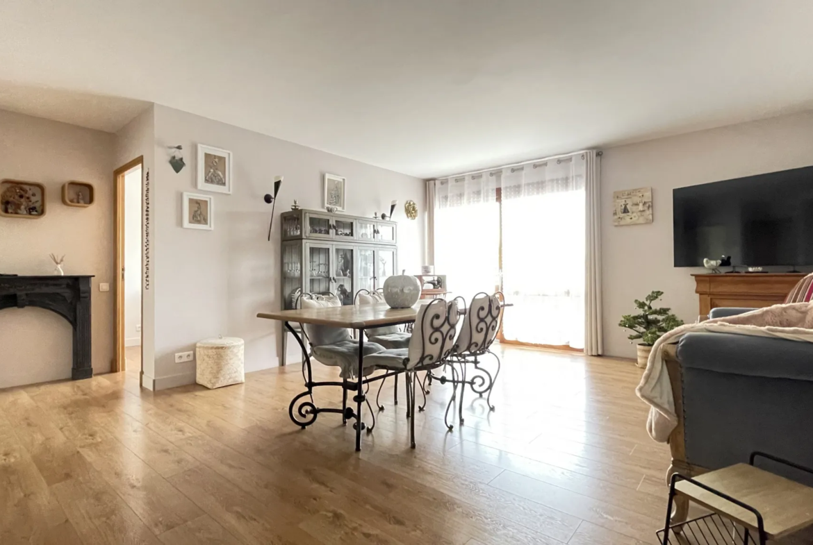 À vendre : Appartement 3 pièces rénové à Palaiseau, proche RER 