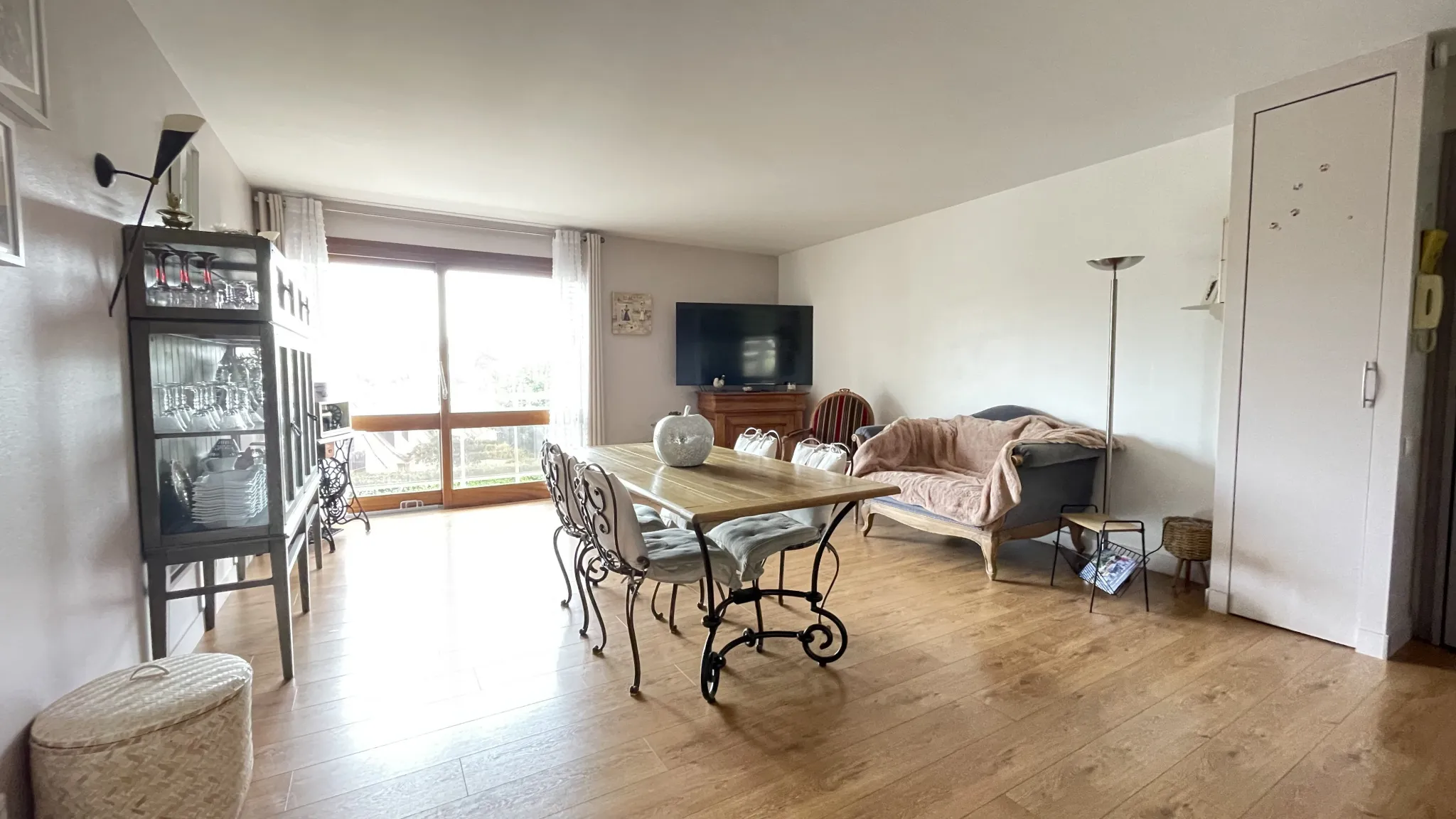 À vendre : Appartement 3 pièces rénové à Palaiseau, proche RER 