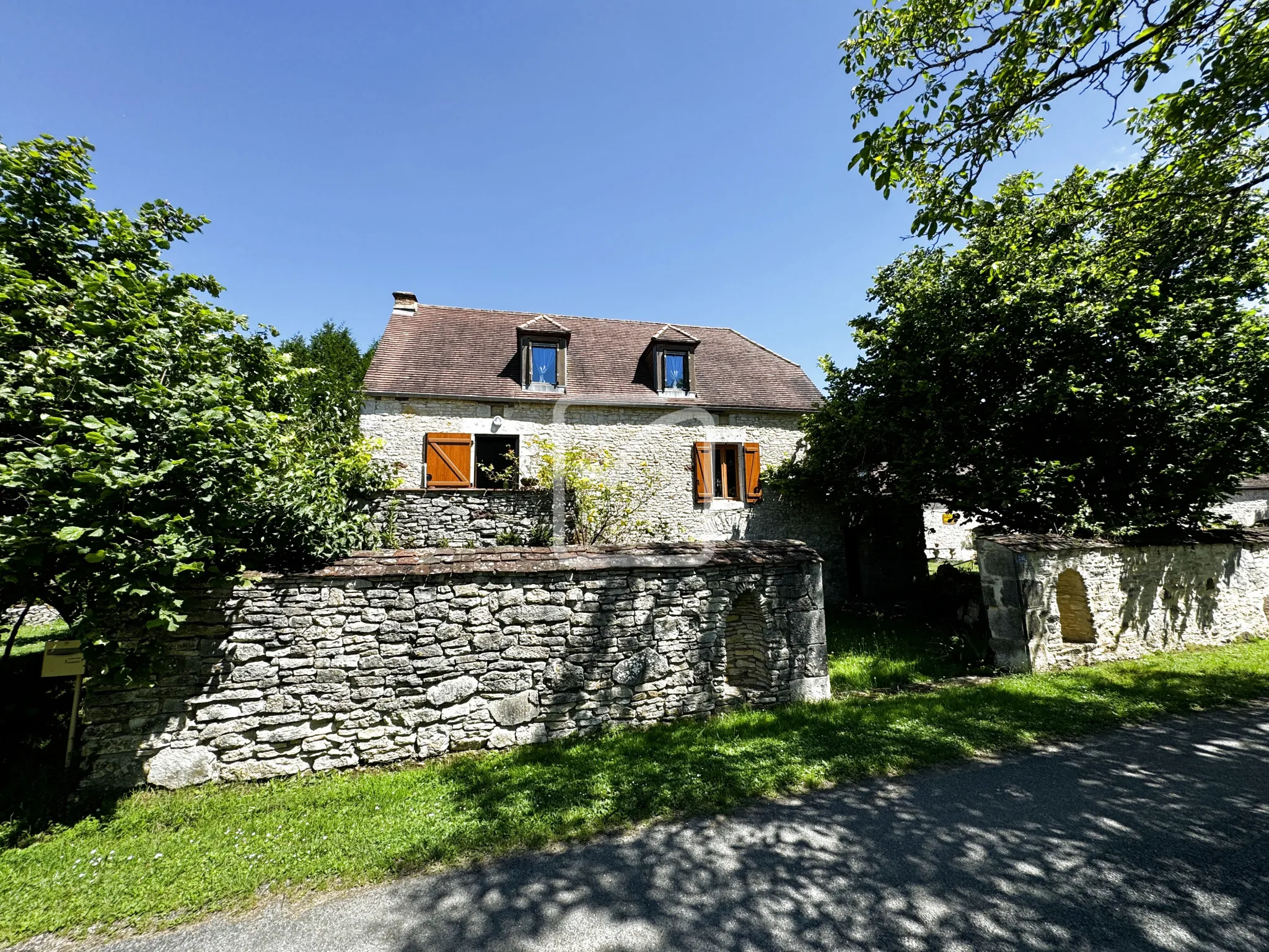 Charmante maison quercynoise à vendre à St Cirq Souillaguet 