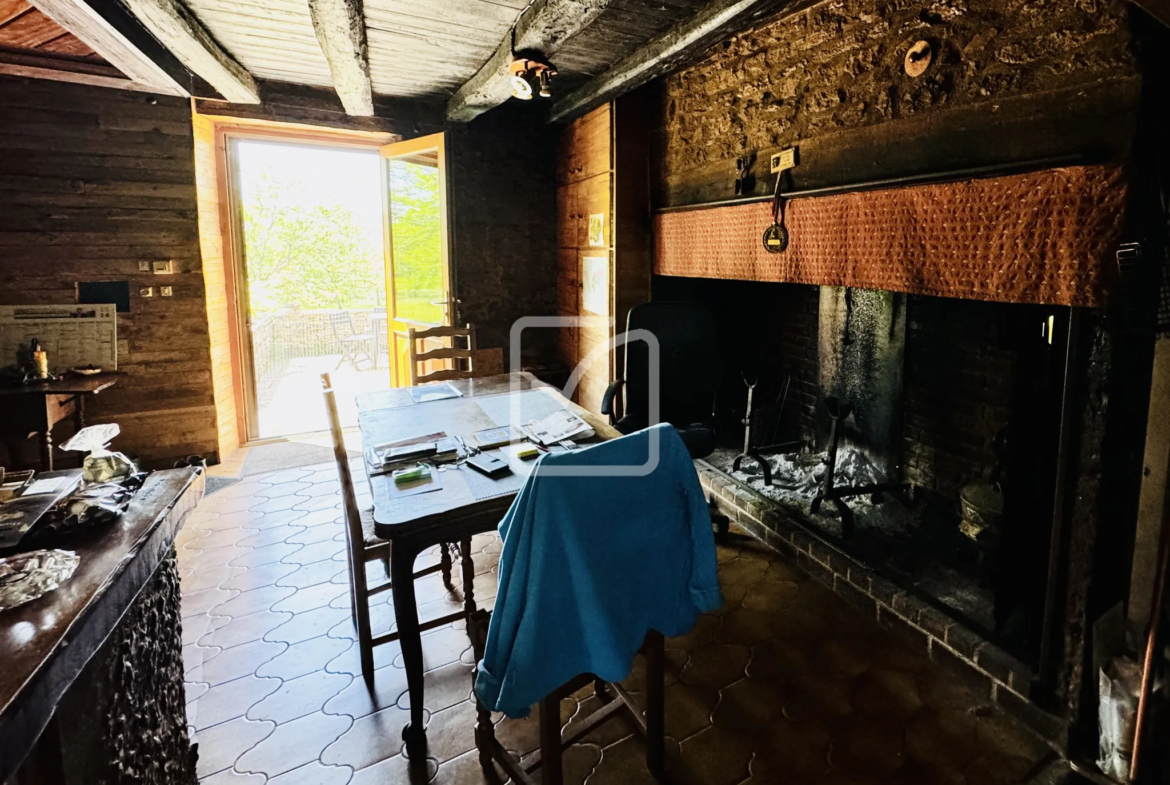 Charmante maison quercynoise à vendre à St Cirq Souillaguet 