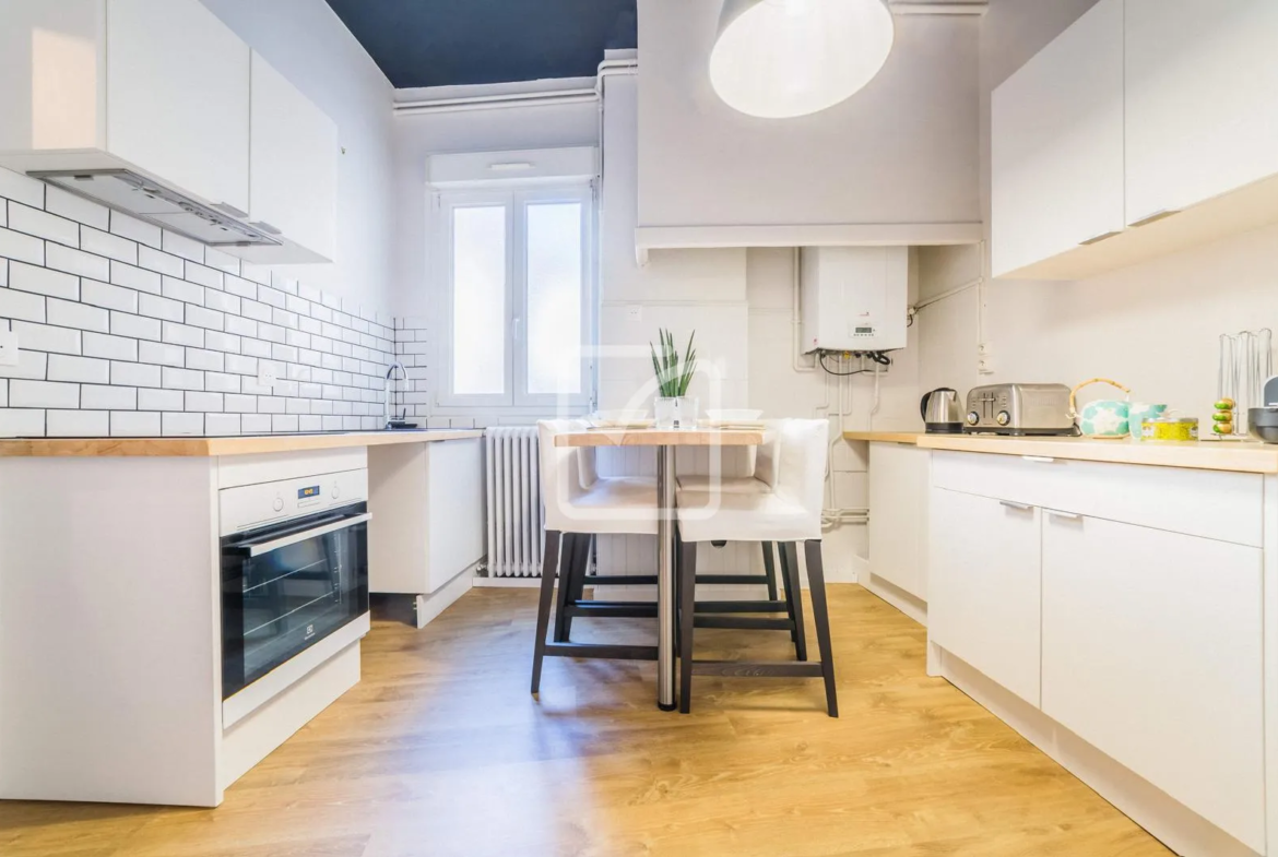 À vendre : Appartement meublé T3 avec balcon à Brive la Gaillarde 