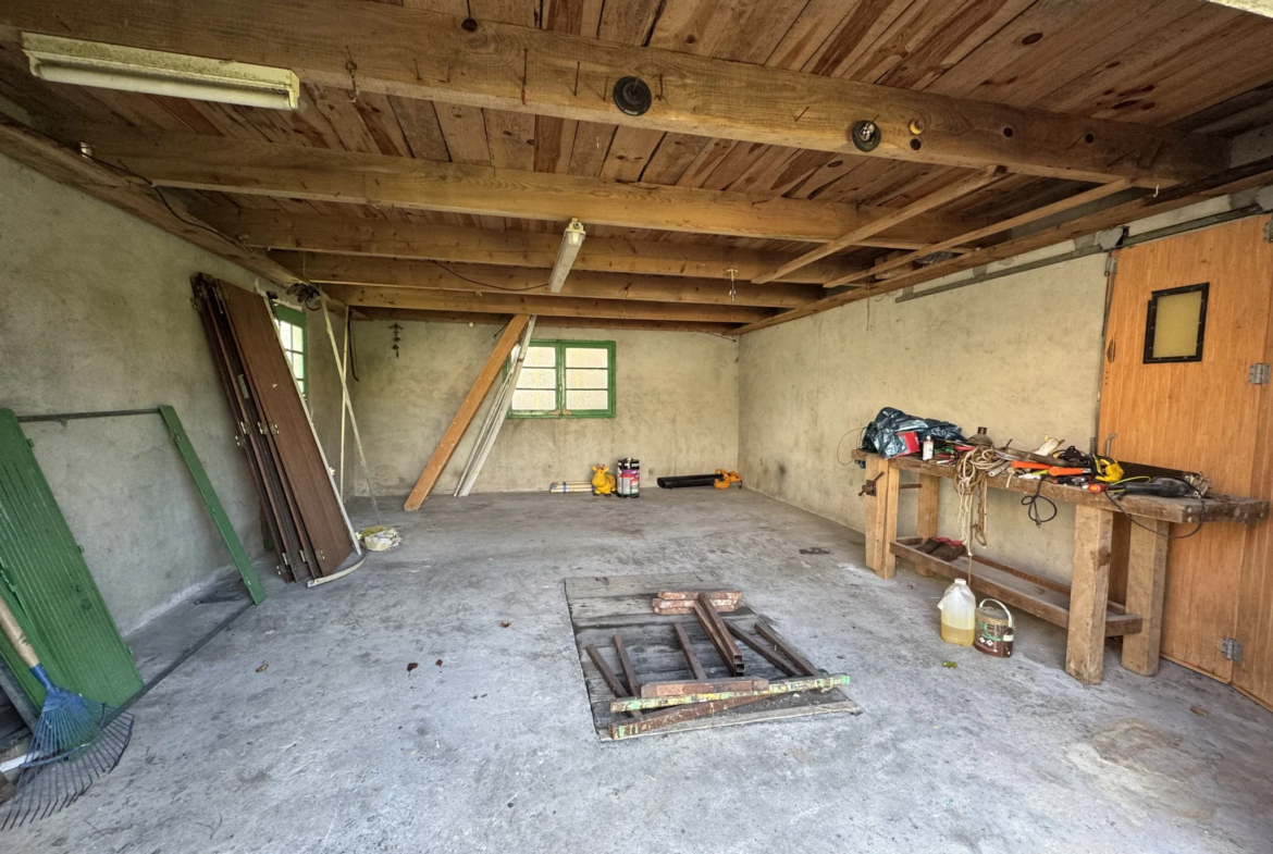 Maison à rénover de 63 m² à Meschers, Sud Royan 