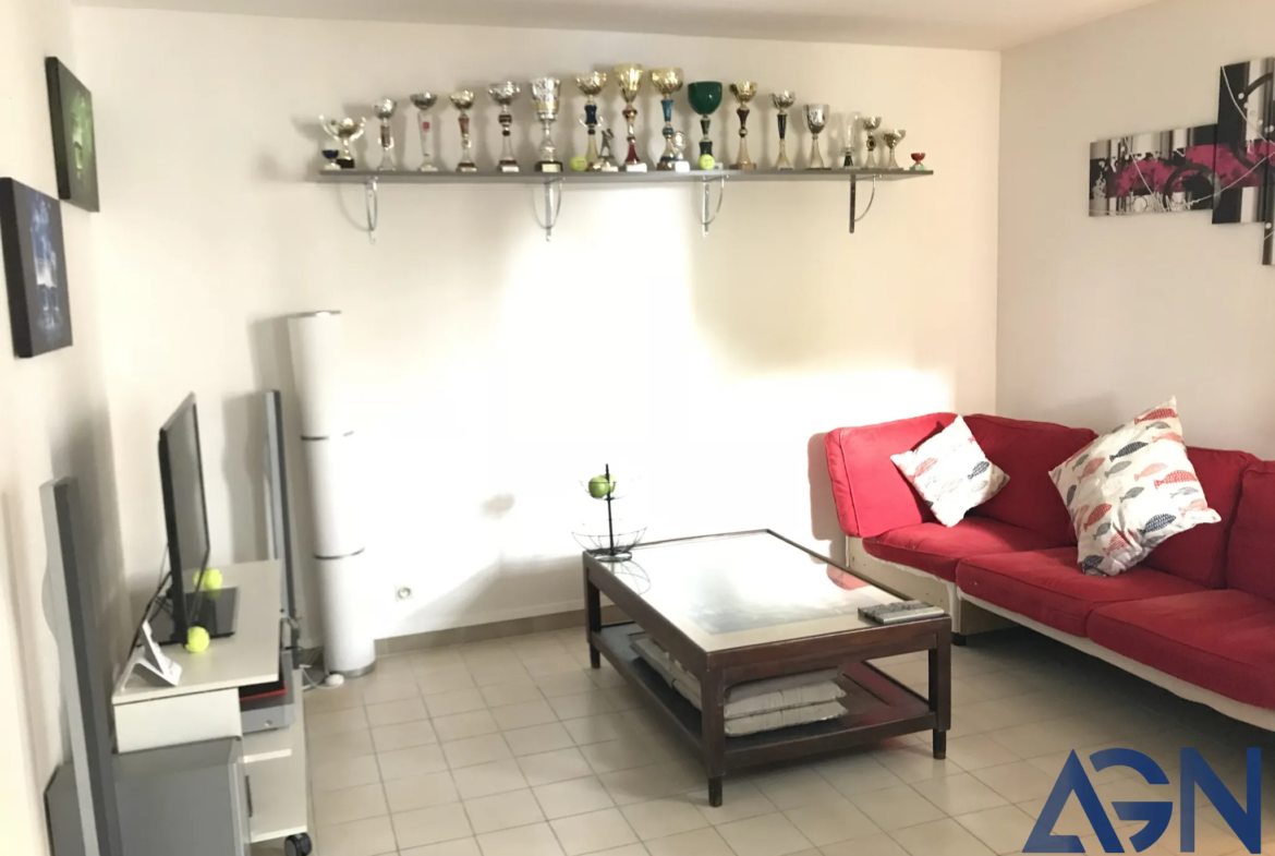 À vendre : Appartement T2 de 45,47 m² avec loggia et parking à Montpellier 