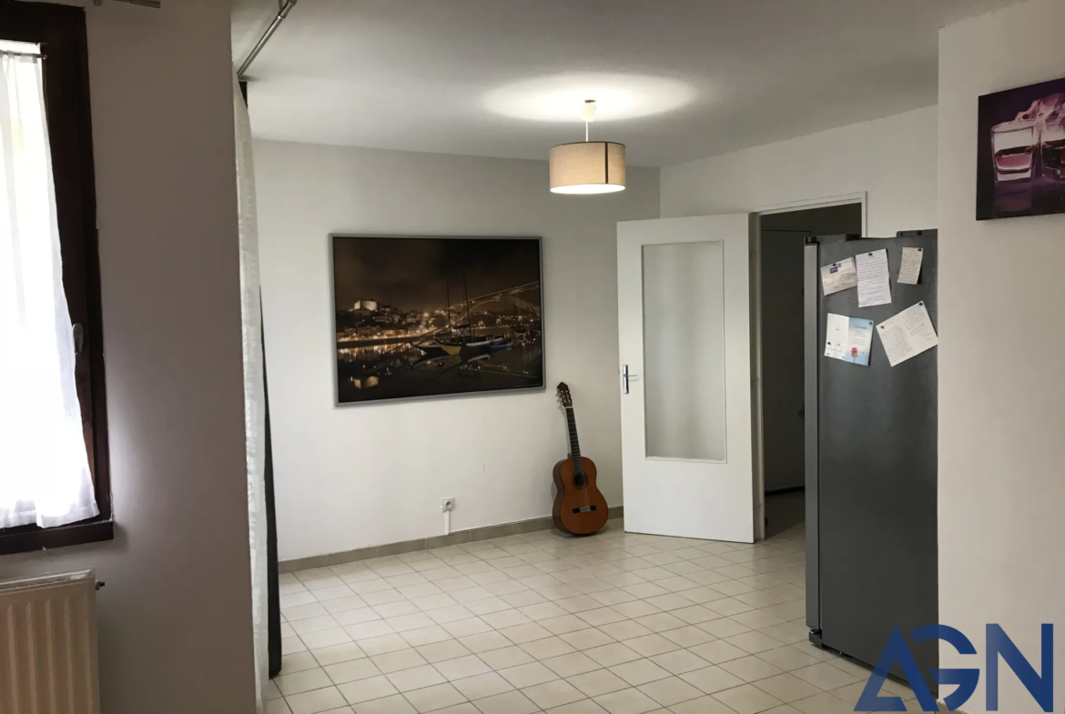 À vendre : Appartement T2 de 45,47 m² avec loggia et parking à Montpellier 