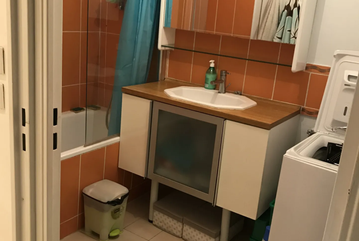 À vendre : Appartement T2 de 45,47 m² avec loggia et parking à Montpellier 