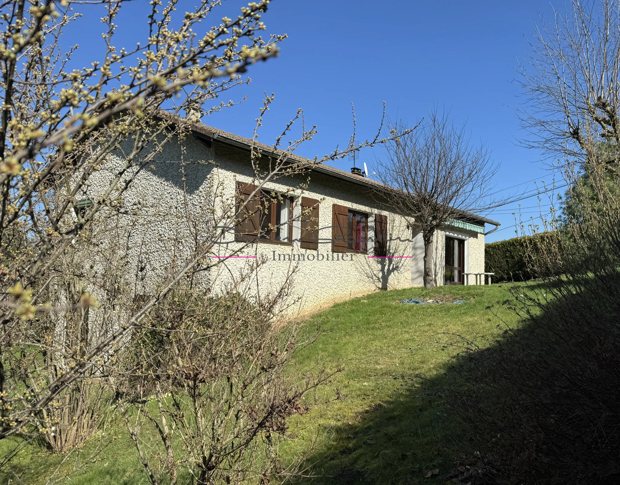 Maison à vendre à Amplepuis - 100 m² avec 4 chambres 