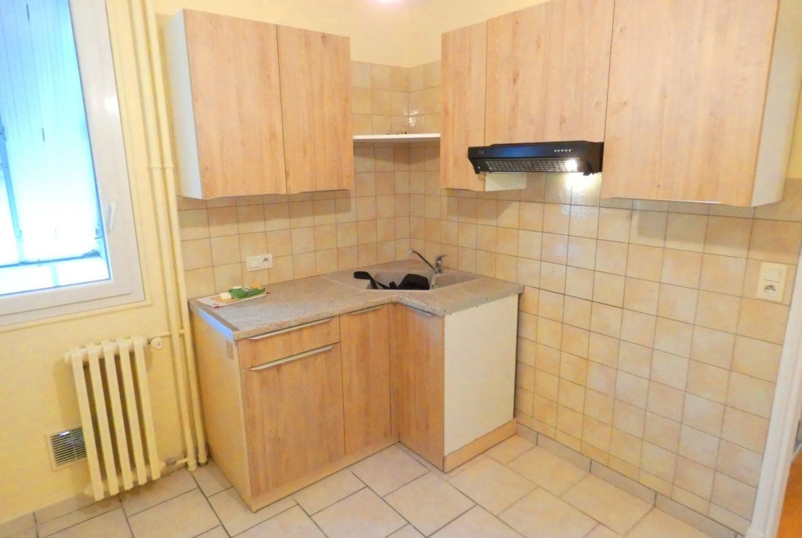 À vendre : Appartement T4 avec Ascenseur et Balcon à Aurillac 