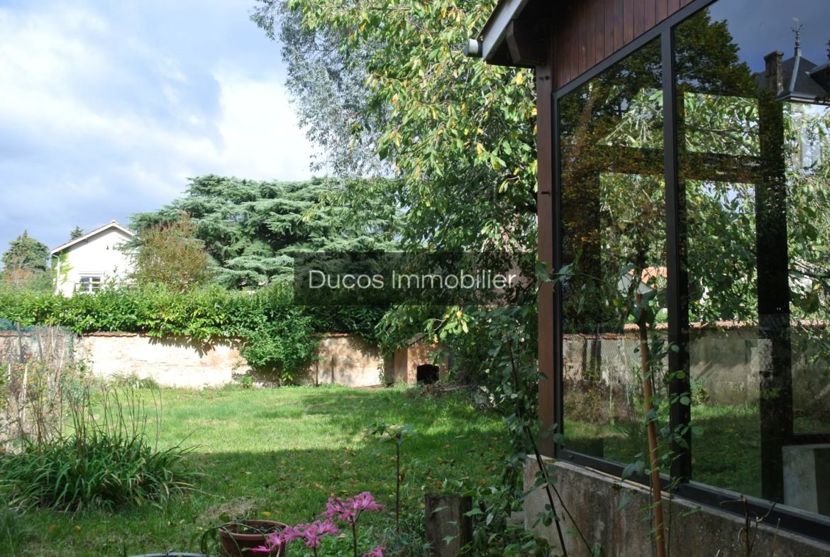 Maison de village avec jardin à Ste Bazeille 