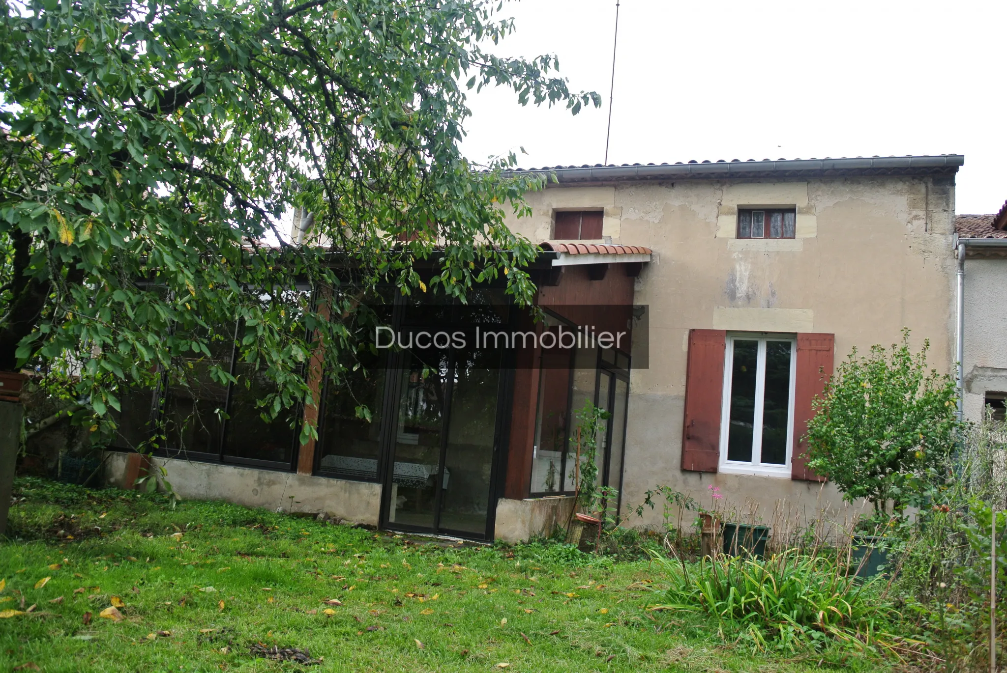 Maison de village avec jardin à Ste Bazeille 