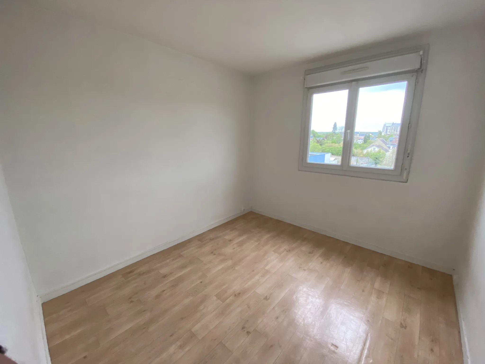 Appartement T4 à vendre à Beauvais - Investissement attractif 