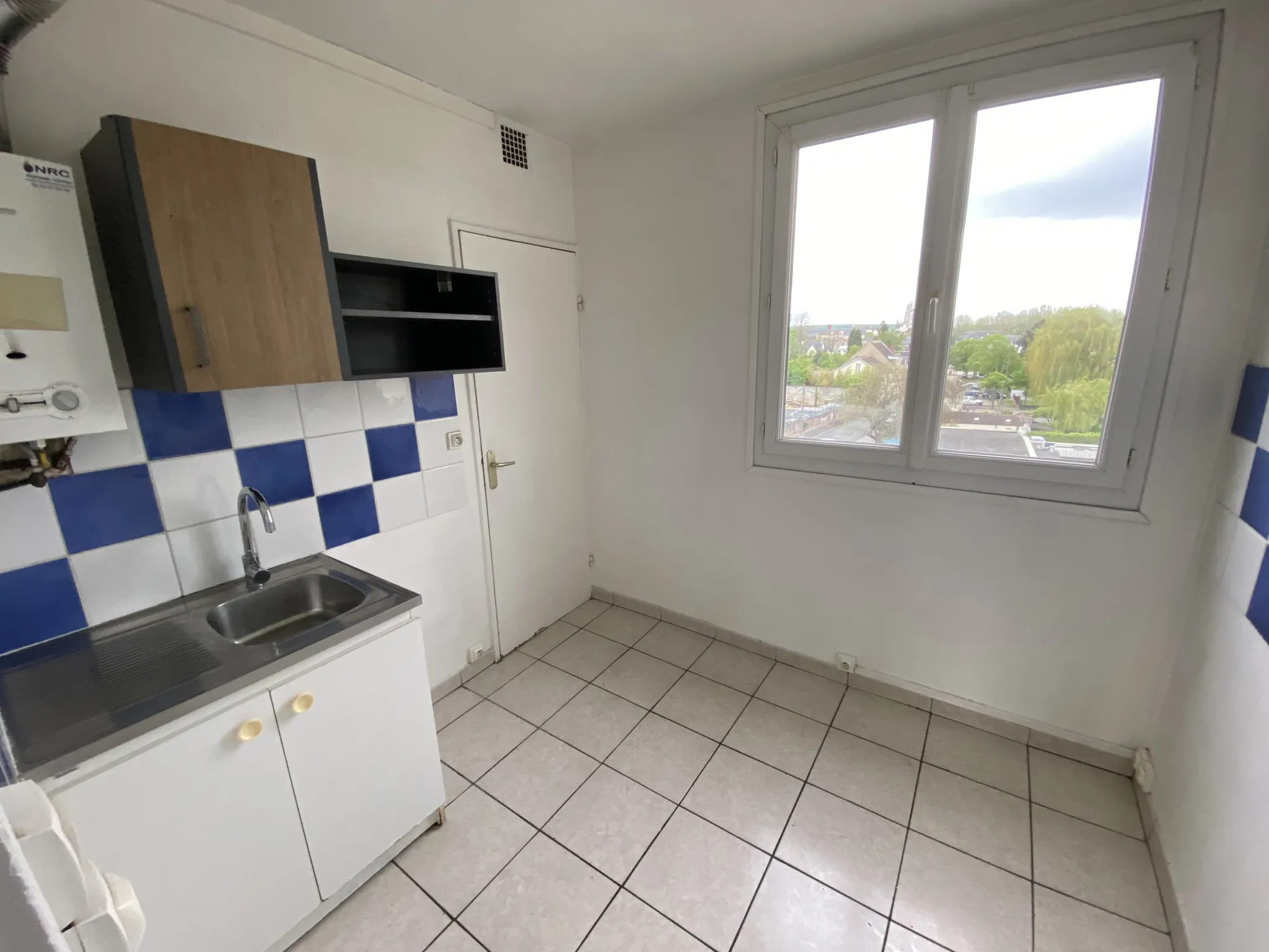 Appartement T4 à vendre à Beauvais - Investissement attractif 