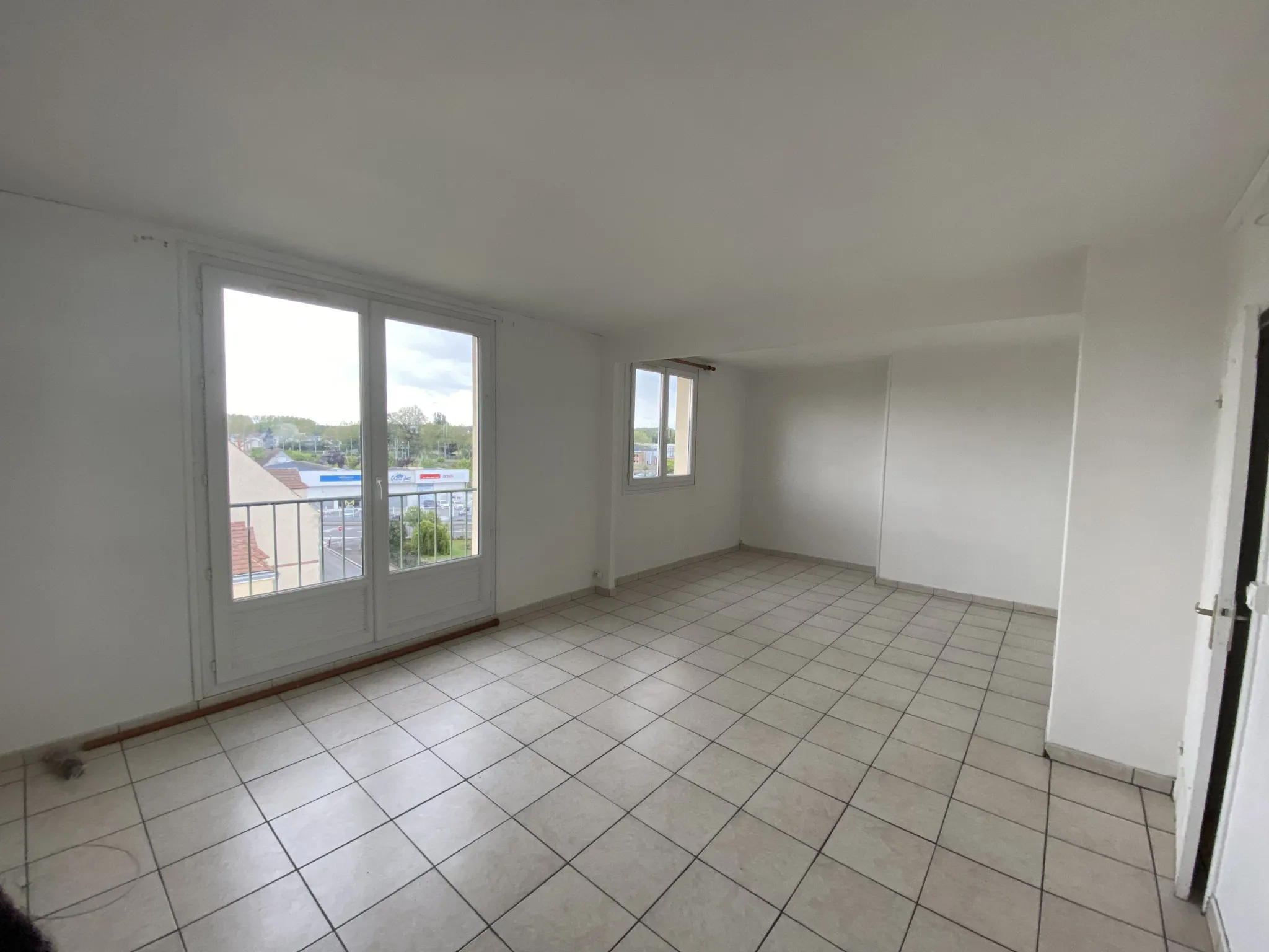 Appartement T4 à vendre à Beauvais - Investissement attractif 