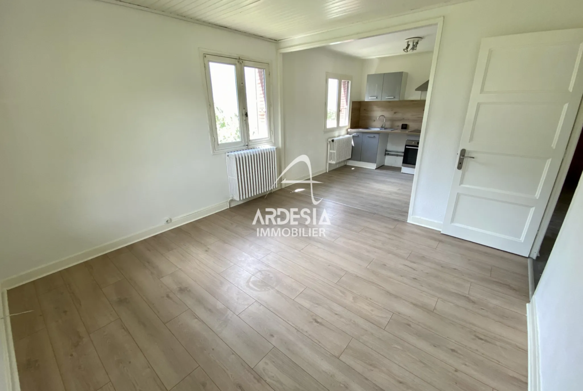 À vendre : Appartement T3 avec garage et jardin à Saint-Julien-Mont-Denis 