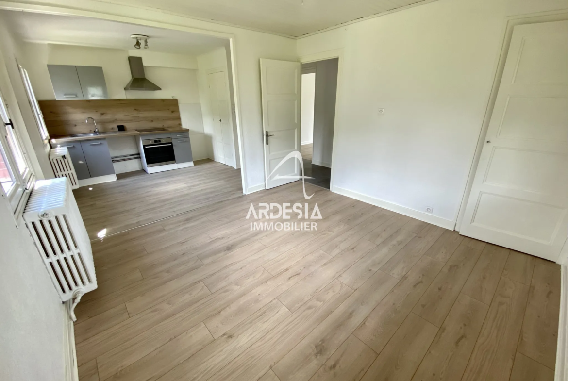 À vendre : Appartement T3 avec garage et jardin à Saint-Julien-Mont-Denis 