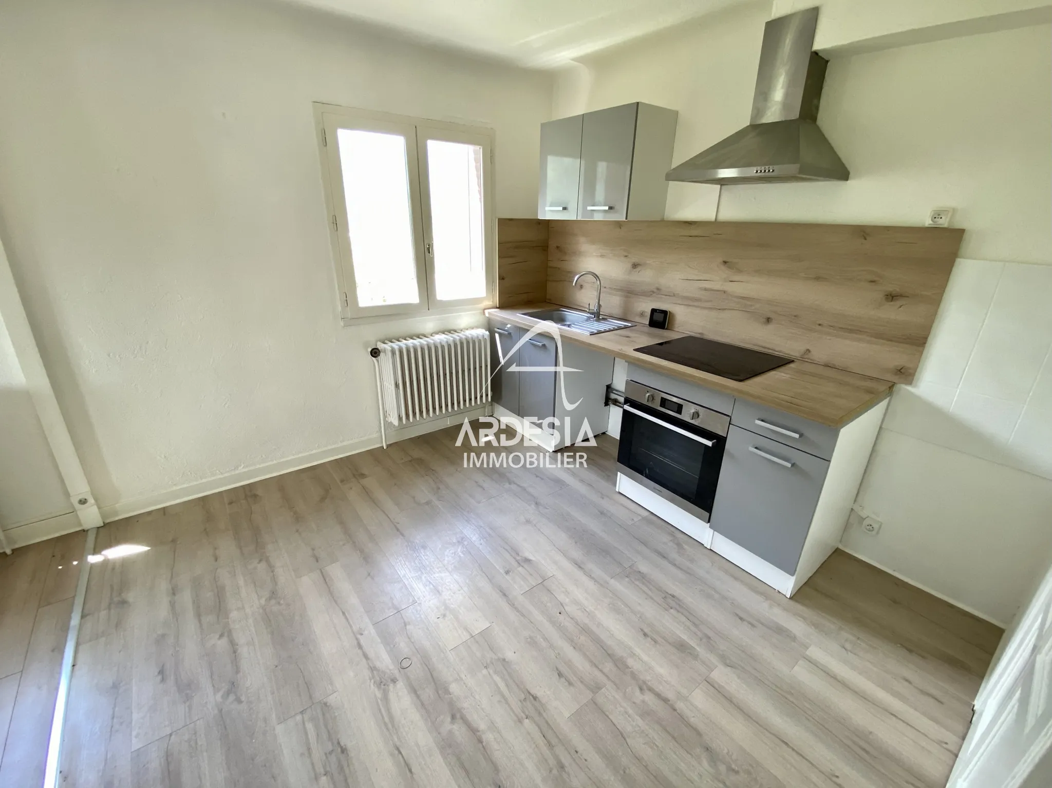 À vendre : Appartement T3 avec garage et jardin à Saint-Julien-Mont-Denis 