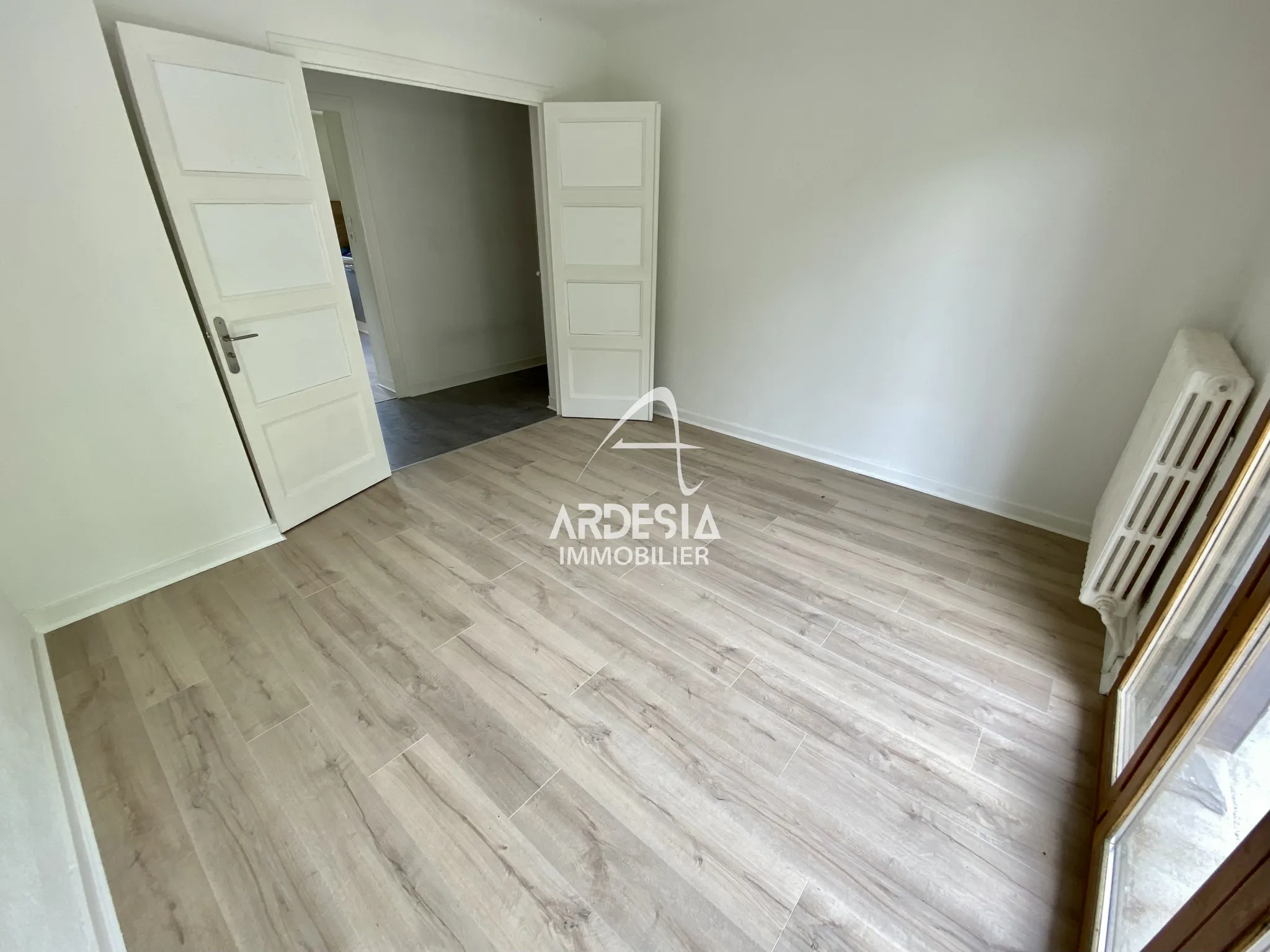 À vendre : Appartement T3 avec garage et jardin à Saint-Julien-Mont-Denis 