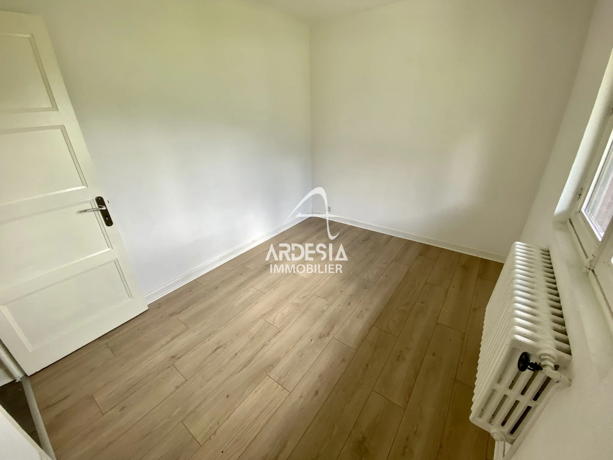 À vendre : Appartement T3 avec garage et jardin à Saint-Julien-Mont-Denis 