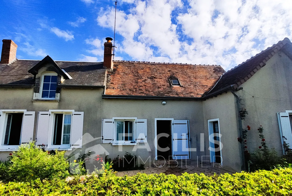 Maison à vendre à Palluau sur Indre : 3 chambres et grandes dépendances 