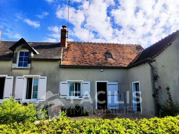 Maison à vendre à Palluau sur Indre : 3 chambres et grandes dépendances