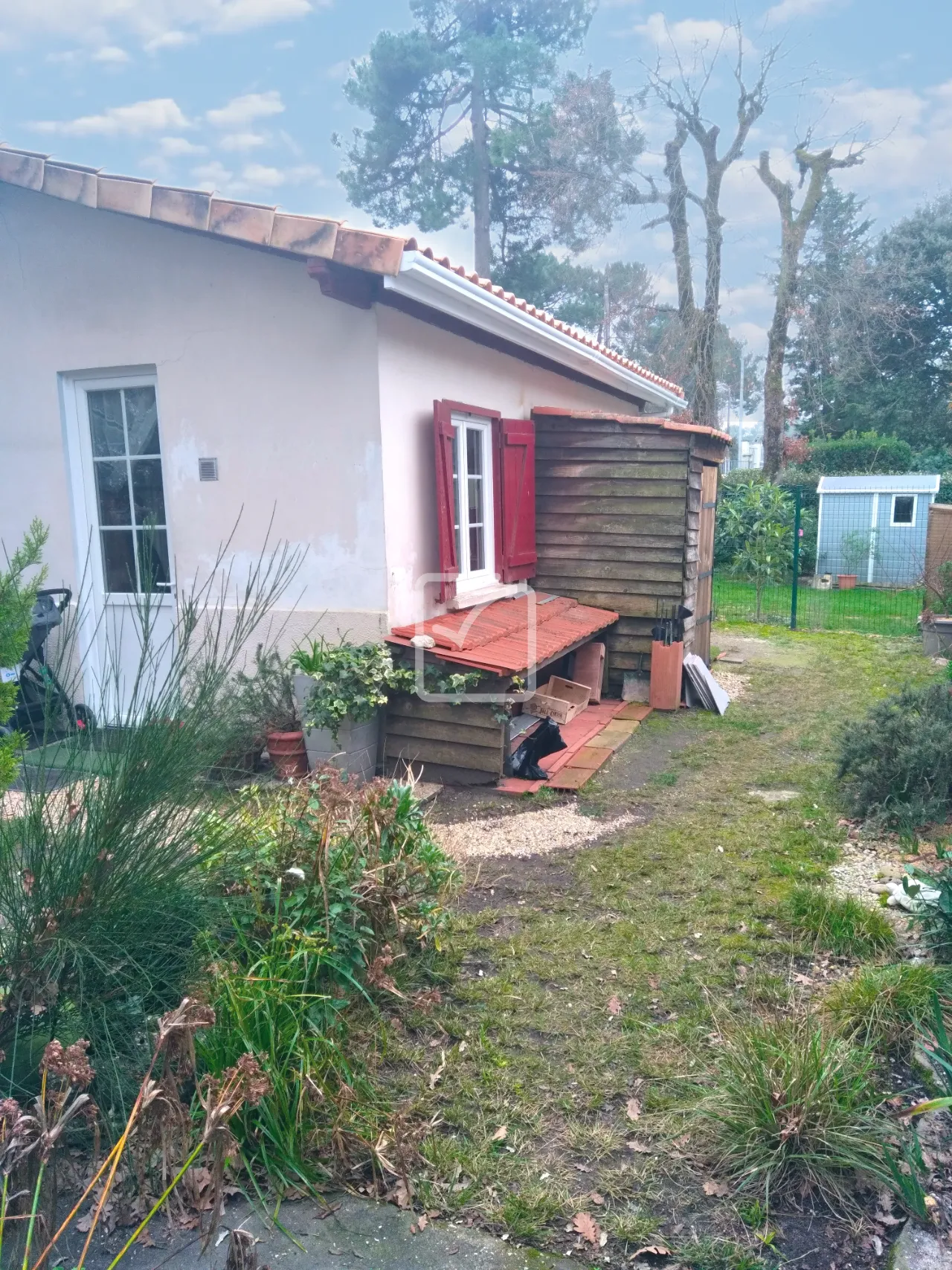 À vendre : Charmante maison de 46 m² au Verdon-sur-Mer, proche de la plage 