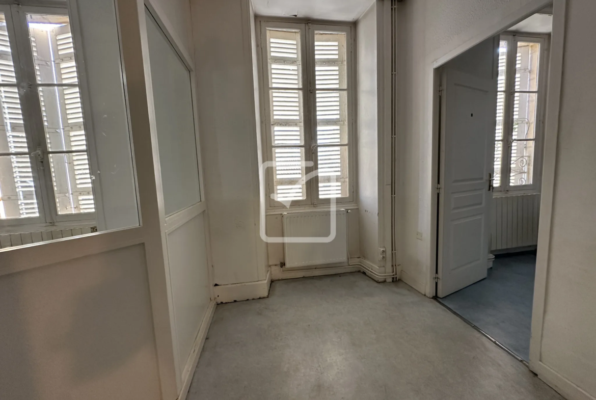 Maison de 200 m² à Sarlat à rénover 