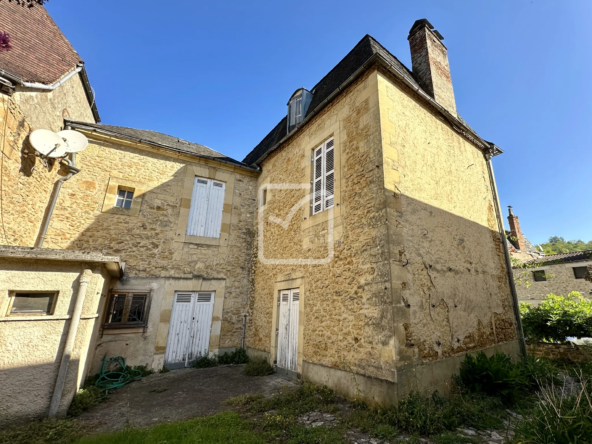 Maison de 200 m² à Sarlat à rénover